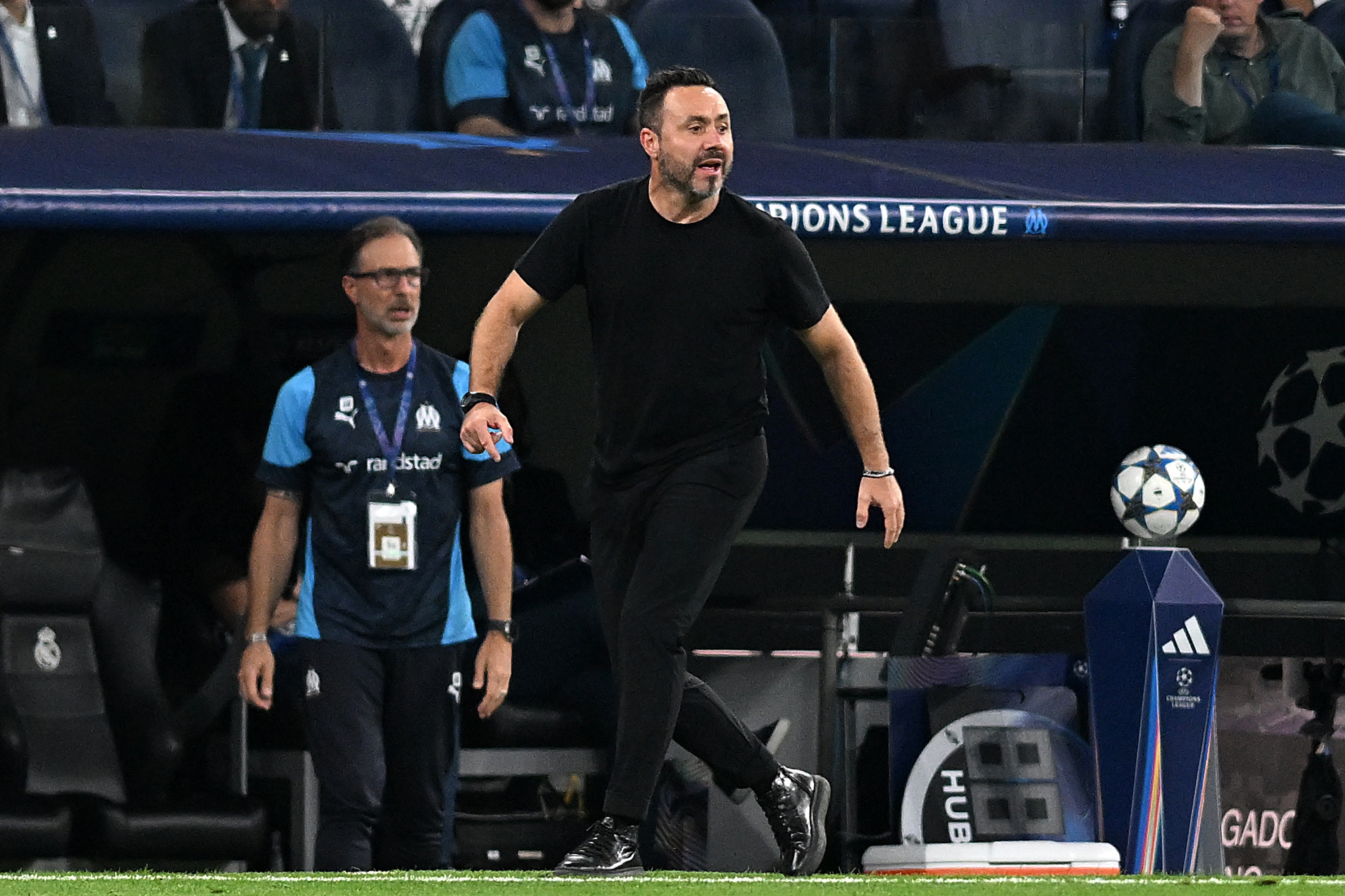 src, 皇马反超比, amp src, 皇马反超比, amp