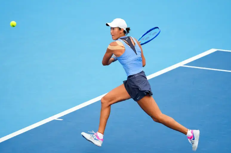 斯发球局打, 名金华角逐, div 斯发球局打, 名金华角逐, div