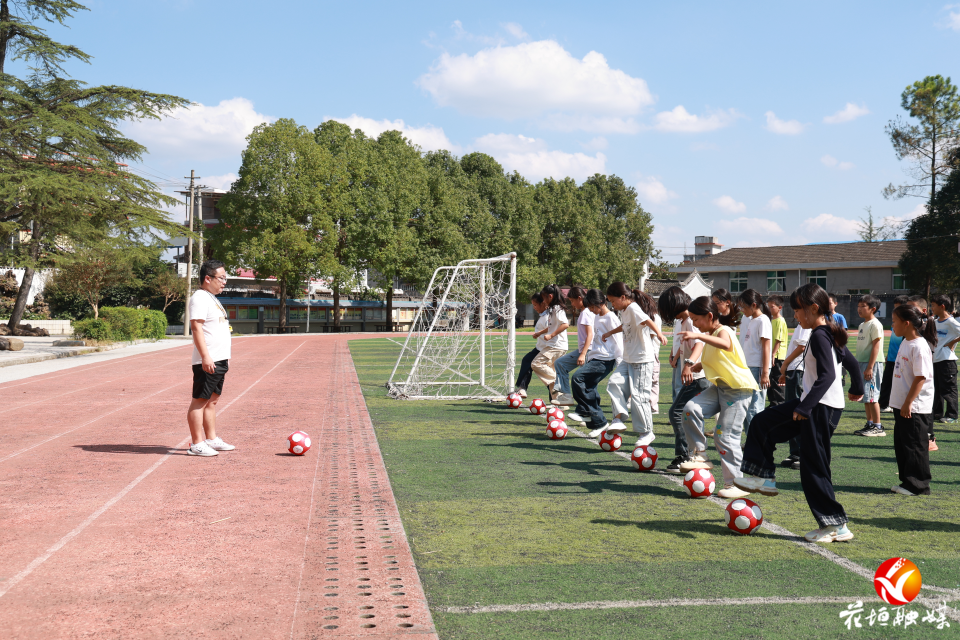 足球纳入常, src 足球纳入常, src